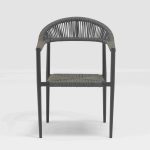 Aluminum dining set – weatherproof, so you can leave it out daily without worry.