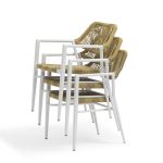 Patio dining: Aluminum frame – weatherproof, perfect for hosting neighbors for outdoor meals.