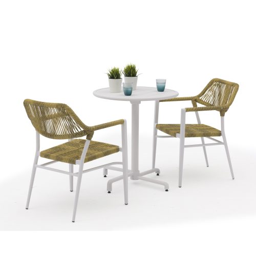 Patio dining: Aluminum frame – weatherproof, perfect for hosting neighbors for outdoor meals.