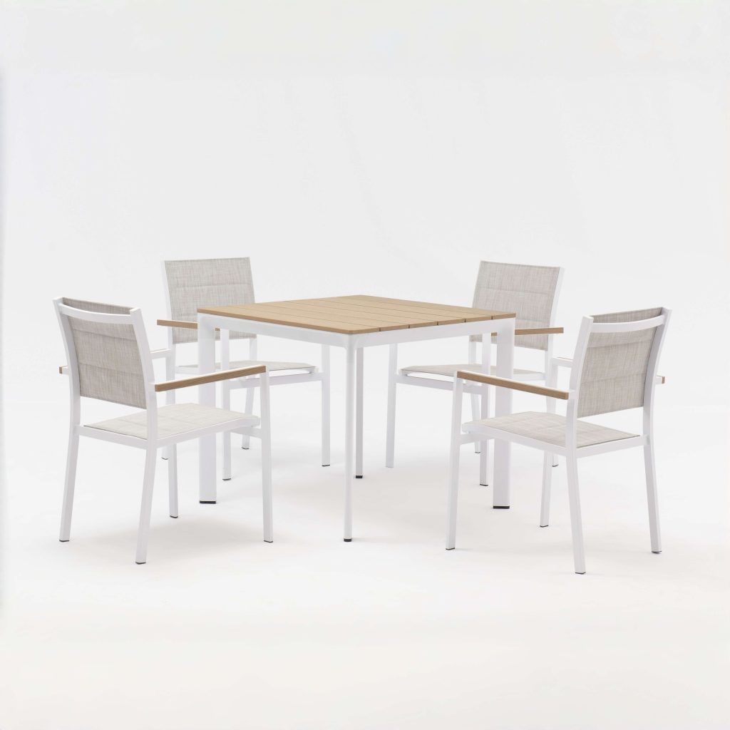 Aluminum-frame dining set – no rust, perfect for coastal areas (stands up to salt air!).TC095&YB232