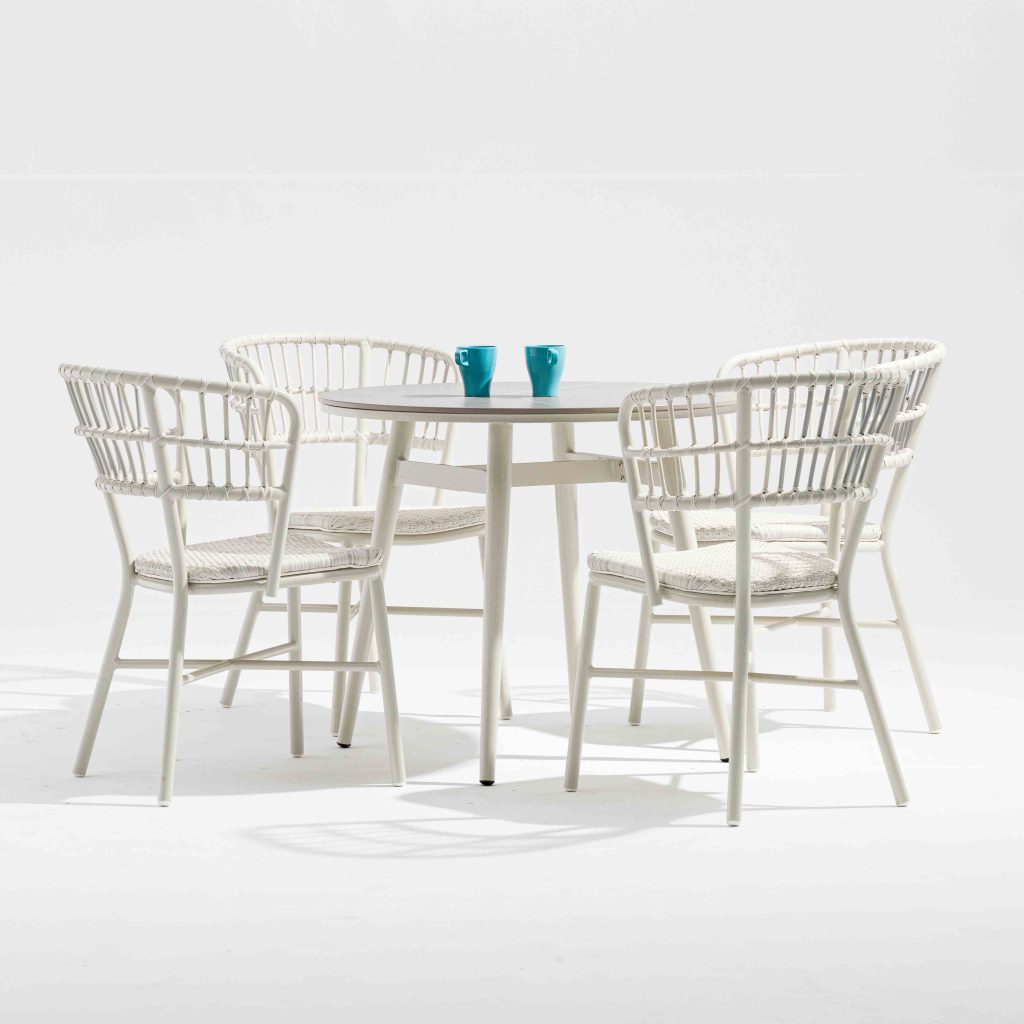 Aluminum-frame dining set – no rust, perfect for coastal areas (stands up to salt air!).YT316&S234T
