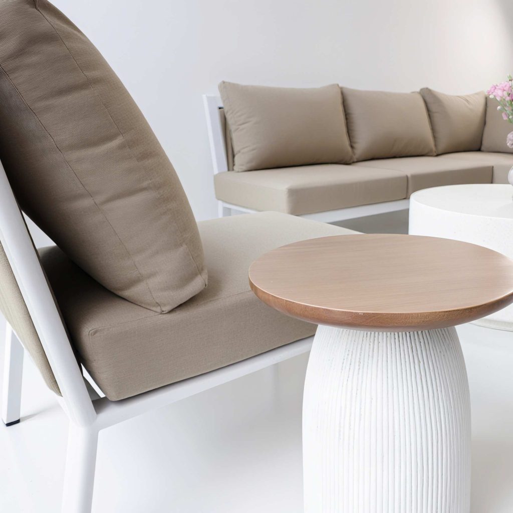 All – Aluminum Frame Sofa: Cushioned Comfort for Patio & Garden(S243)