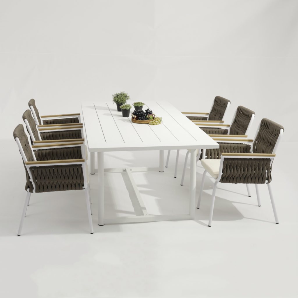 Aluminum-frame dining set – no rust, perfect for coastal areas (stands up to salt air!).TC122&YT318