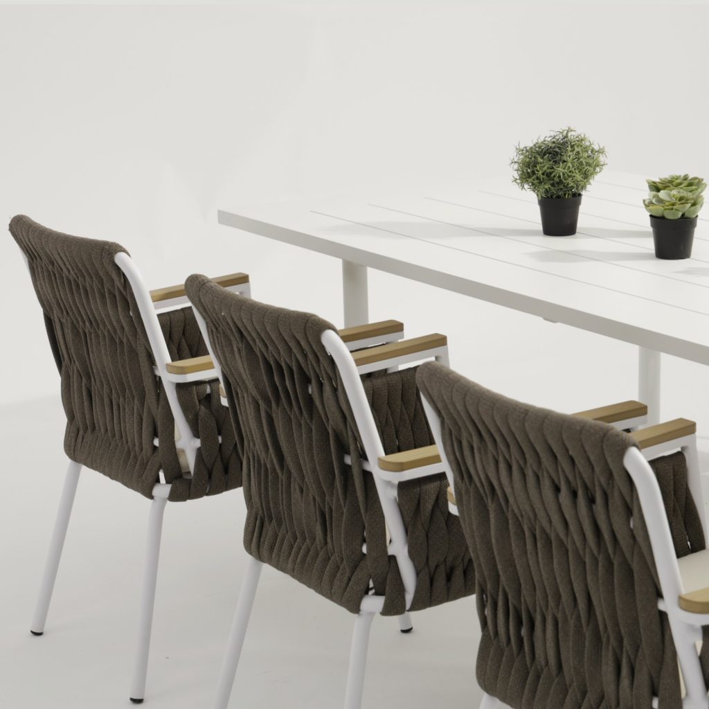 Aluminum-frame dining set – no rust, perfect for coastal areas (stands up to salt air!).TC122&YT318